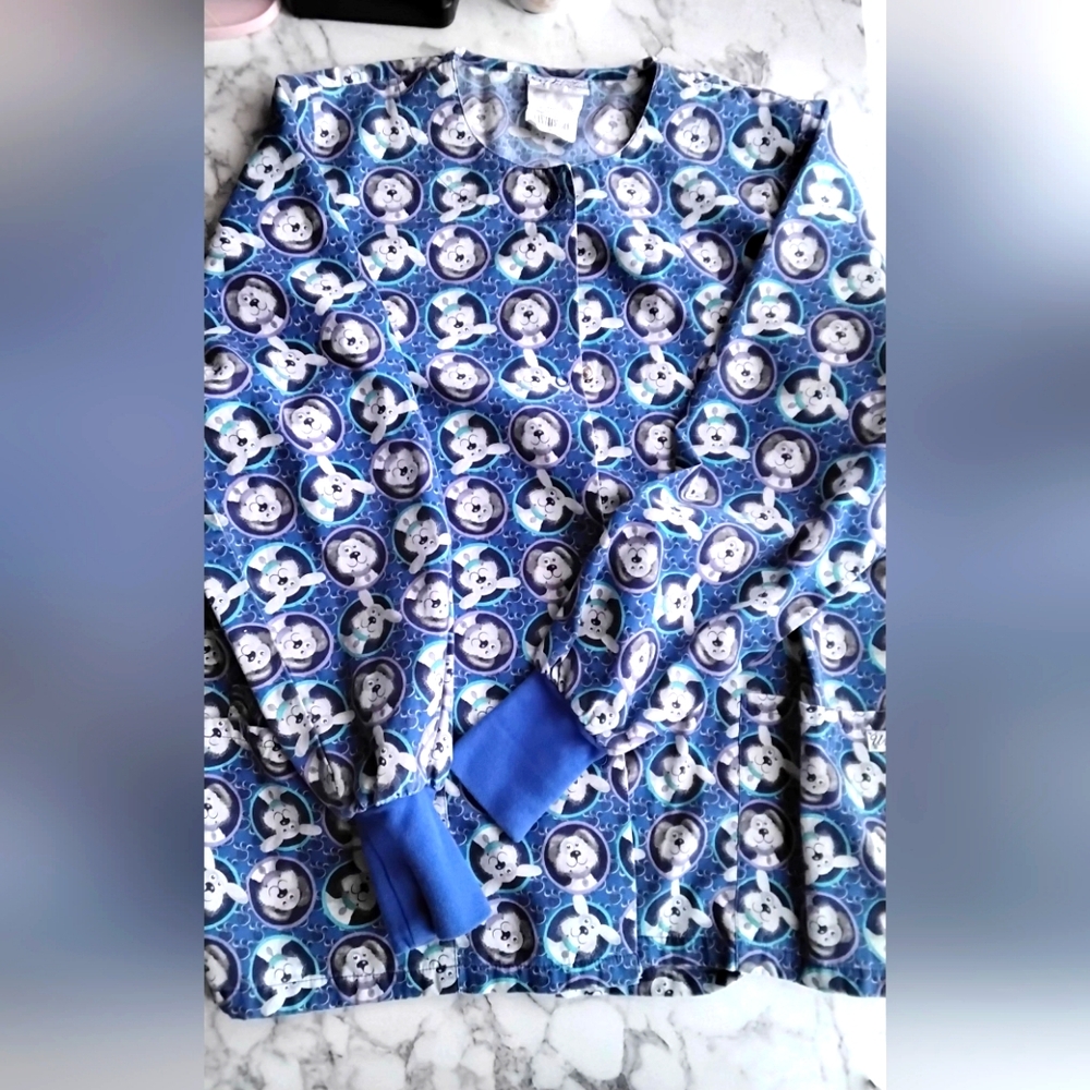 Vintage Blue Scrub Button up Top. Cartoon‎ Print.